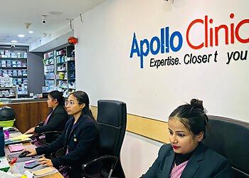 Dr. Abhishek Agarwal, MBBS, DNB, FCCS, MNAMS - APOLLO CLINIC