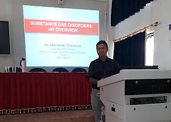 Dr. Abhishek Chauhan, MBBS, MD