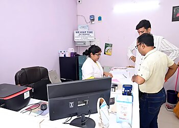 Dr. Abhishek Prakash, MBBS, DVDL, FAM, PGDCC - PRAKASH SKIN AND HAIR CLINIC