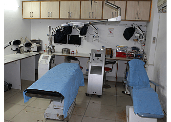 Dr. Ajay Singhal, MBBS, MS, M.Ch - KOSMETIC CLINIQUE