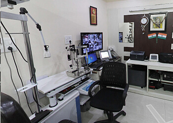 Dr. Akhilesh Nema, MBBS, MS, Mch - CHHAVI EYE HOSPITAL