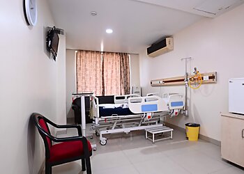 Dr. Akshat Pandey, MBBS, MD, PGDIP, MSc - APOLLO HOSPITALS