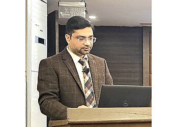 Dr. Alankar Tiwari, MD, MBBS, DM - DIABETES & ENDOCRINE CARE SUPERSPECIALITY CLINIC