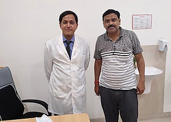 Dr. Alok Gupta, MBBS, MD, DNB - MAX HOSPITAL LUCKNOW