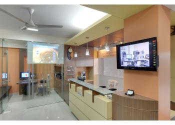 Dr. Alpesh R. Shah, MBBS, MS - BOPAL EYE CARE CENTRE