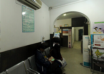 Dr. Amit Gupta, MBBS, MD - FRIENDS EYE AND CHILD CARE CENTRE