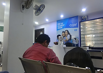 Dr. Amit KR. Jayswal MBBS, MS, F.R.C.S - SHRI GANESH EYE HOSPITAL