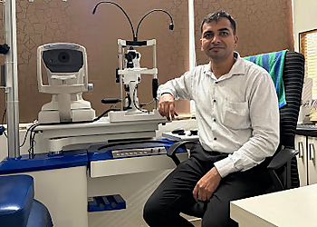 Dr. Amit Pundalik Gadkar, MBBS, MD - DR. GADKAR EYE HOSPITAL & RETINA CENTER Dr. Amit Pundalik Gadkar, MBBS, MD - DR. GADKAR EYE HOSPITAL & RETINA CENTER