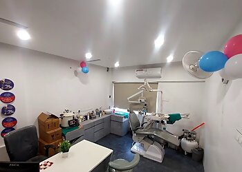 Dr. Amol S Raut, MBBS, MD, AFIH -  RELIEF ARTHRITIS AND RHEUMATOLOGY CLINIC