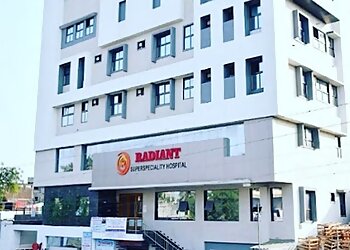Dr. Anand B Kakani, MBBS, MS, M.Ch - RADIANT SUPER SPECIALITY HOSPITAL