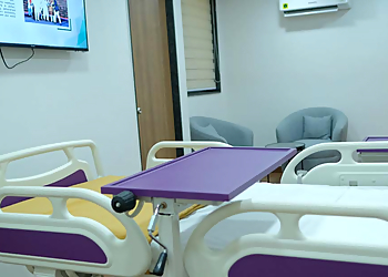 Dr. Anand Saraf, MBBS, MD, TDD, FCCM, MCCM, PGCDM - SRV HOSPITAL