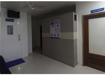 Dr. Anil P Harwani, MS, DOMS - NETRAJYOT EYE HOSPITAL