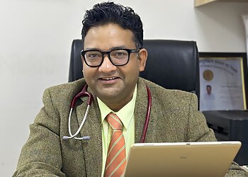 Dr. Anil Prasad Bhatt, MBBS, MD, DM - MAX SUPER SPECIALITY HOSPITAL