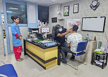 Dr. Anoop Kaushal, MBBS, MS, DNB - KESHAV MEDICAL CENTRE