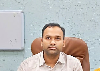 Dr. Anubhav Agrawal, MBBS, MS - NIRAMAYA ORTHOPEDIC, SPORTS INJURY & ARTHROPLASTY CLINIC