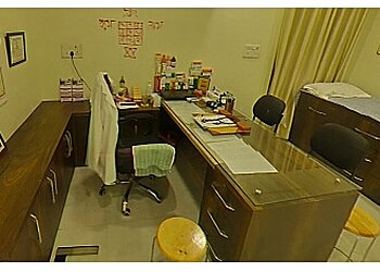 Dr. Anuj Jain, MBBS, MD, DHM, DHM - EKAAYAN POLYCLINIC LABS