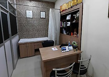 Dr. Anurag Agrawal, MBBS, MS, FMAS, FRJS - DEVPAD HOSPITAL