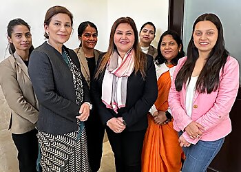 Dr. Archana Gulati, MBBS, DDVL - PERFECT LOOK SKIN AND DIAGNOSTIC CENTER