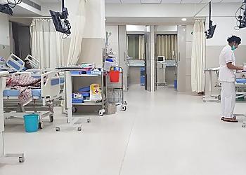 Dr. Arjun Adnaik, MBBS, MD, DM, FACC, FESE - SWASTIK HOSPITAL