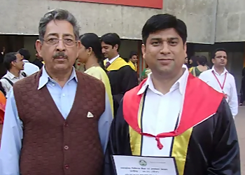 Dr. Arun Kumar Sharma, MBBS, MD, DM - APOLLO GASTRO LIVER AND GYNAE CLINIC