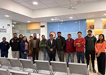 Dr. Arun Pande, MBBS, MD, DM - LUCKNOW ENDOCRINE DIABETES & THYROID CLINIC