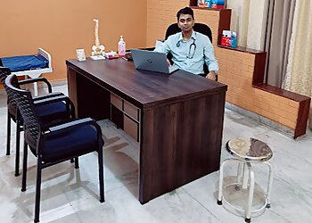 Dr. Arun Tiwari, MBBS, MD, DM - APOLLO SAGE HOSPITAL