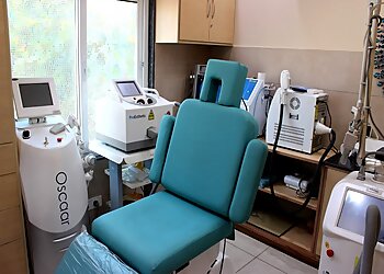 Dr. Ashima Goel, MBBS, MD - PARISA SKIN COSMETIC AND LASER CENTRE