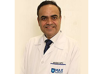 Dr. Ashish Gupta, MBBS, MS, MCh - MAX SUPER SPECIALTY HOSPITAL