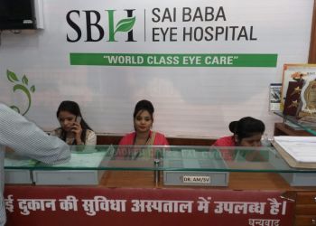 Dr. Ashish Mahobia, MBBS, MS, FNB