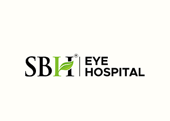 Dr. Ashish Mahobia, MBBS, MS, FNB - SAI BABA EYE HOSPITAL