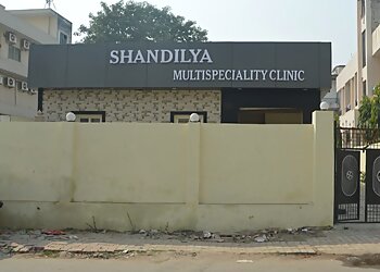 Dr. Ashish Tiwari, MBBS, MS, DNB, FICS, FNE - SHANDILYA MULTISPECIALITY CLINIC