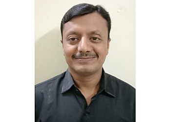 Dr. Ashok Jha, MBBS, MS, DNB, FRCS - SHREE VISHVESWARA NETRAALAYA PVT.LTD.