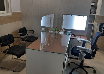 Dr. Ashok Kumar, MBBS, MD, DM