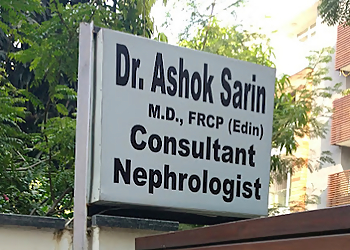Dr. Ashok Sarin, MBBS, MD, FRCP - INDRAPRASTHA APOLLO HOSPITAL
