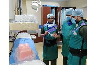 Dr. Ashu Kumar Jain, MBBS, MD - ARTEMIS HOSPITALS