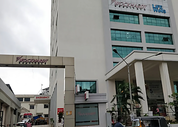 Dr Ashutosh J. Baghel, MBBS, MS, DNB - WOCKHARDT HOSPITAL