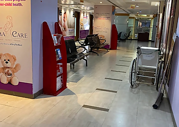 Dr Ashutosh J. Baghel, MBBS, MS, DNB - WOCKHARDT HOSPITAL