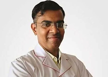 Dr Ashutosh J. Baghel, MBBS, MS, DNB - WOCKHARDT HOSPITAL Dr Ashutosh J. Baghel, MBBS, MS, DNB - WOCKHARDT HOSPITAL
