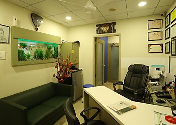 Dr. Ashutosh Shah, MBBS, MS, M.Ch, DNB - ELEGANCE CLINIC