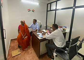 Dr. Ashwin Yadav, MBBS, DNB, IDCCM, FCCP