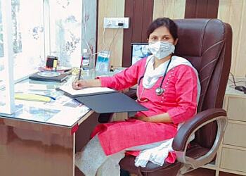 Dr. Astha Agarwal, MBBS, DNB - SNEHITA WOMEN'S HEALTH CLINIC