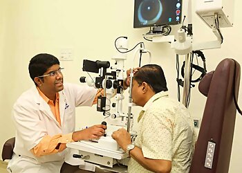 Dr. Atheeshwar Das, MBBS, DO, DNB, FRCS, FMRF - MEDICARE EYE HOSPITAL