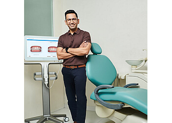 Dr. Atul Jajoo, BDS, MDS - Teeth & Braces Dentistry Orthodontics