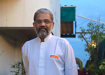 Dr. Avinash Phadnis, MBBS, MD - ONP LEELA HOSPITAL