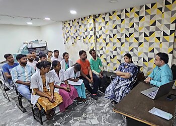 Dr Avinash Singh, MD, DM - AYANSH GASTRO GYNAE CENTRE