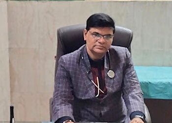 कानपुर बाल रोग विशेषज्ञ चिकित्सक Dr. B B Singh, MBBS, DNB, DCH - SAI PHARMACY छवि 1