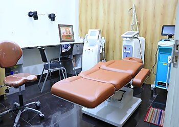 Dr. Bhanu Pratap Singh, MBBS, MS, M.Ch