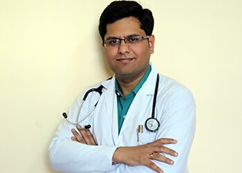 Jaipur Rheumatologist Doctors Dr. Bhupendra Vaishnav, MBBS, MD (Med), DNB Rheumatology - SYNOVIUM RHEUMATOLOGY CLINIC image 1