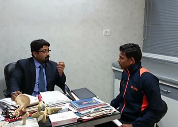 Dr. Brajesh Dadarya, MBBS, MS (Ortho), DNB (Ortho) - ARTHROMED ARTHROSCOPY & SPORTS INJURY CENTRE