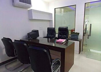 Dr. Chand Sawhney, BDS, MDS - DR. SAWHNEY'S SUPER SPECIALITY DENTAL & ORTHODONTIC CENTRE